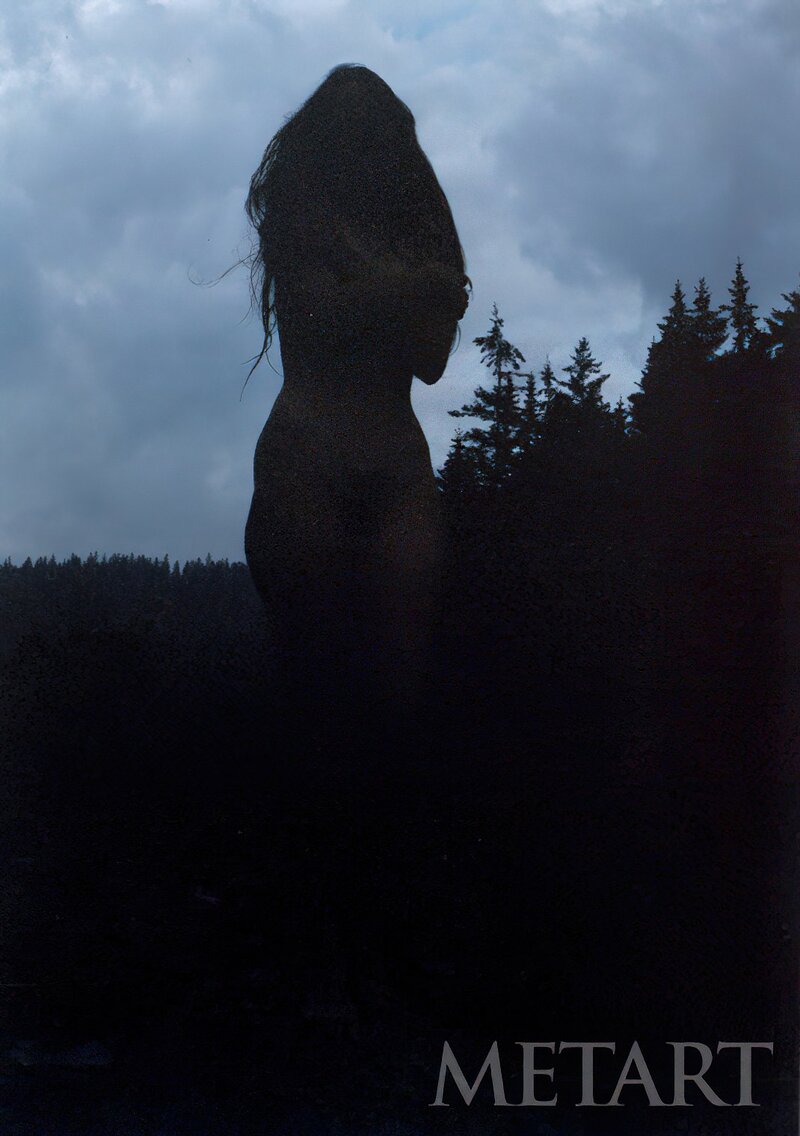 Алия, 27